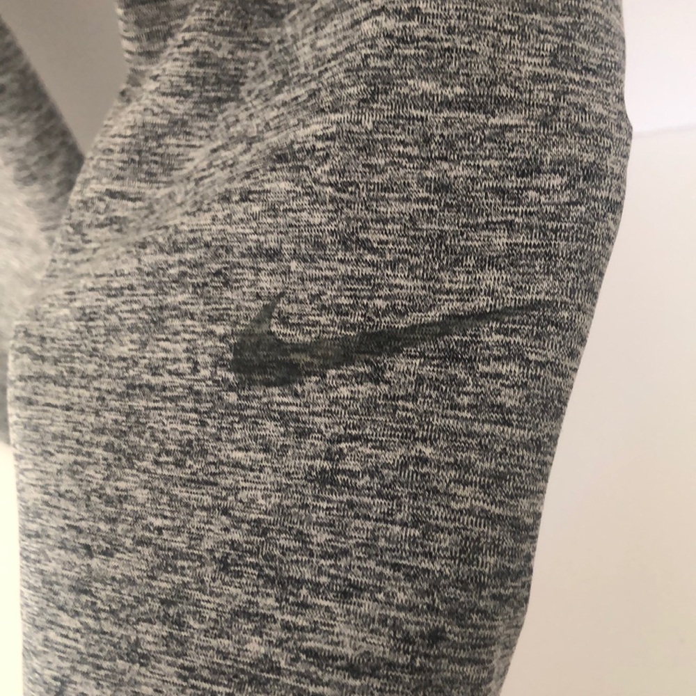 Aspen Nike Women’s Cropped leggings